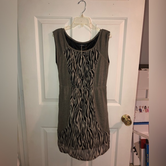Sleeveless taupe with animal print dress. Size small - Picture 1 of 5